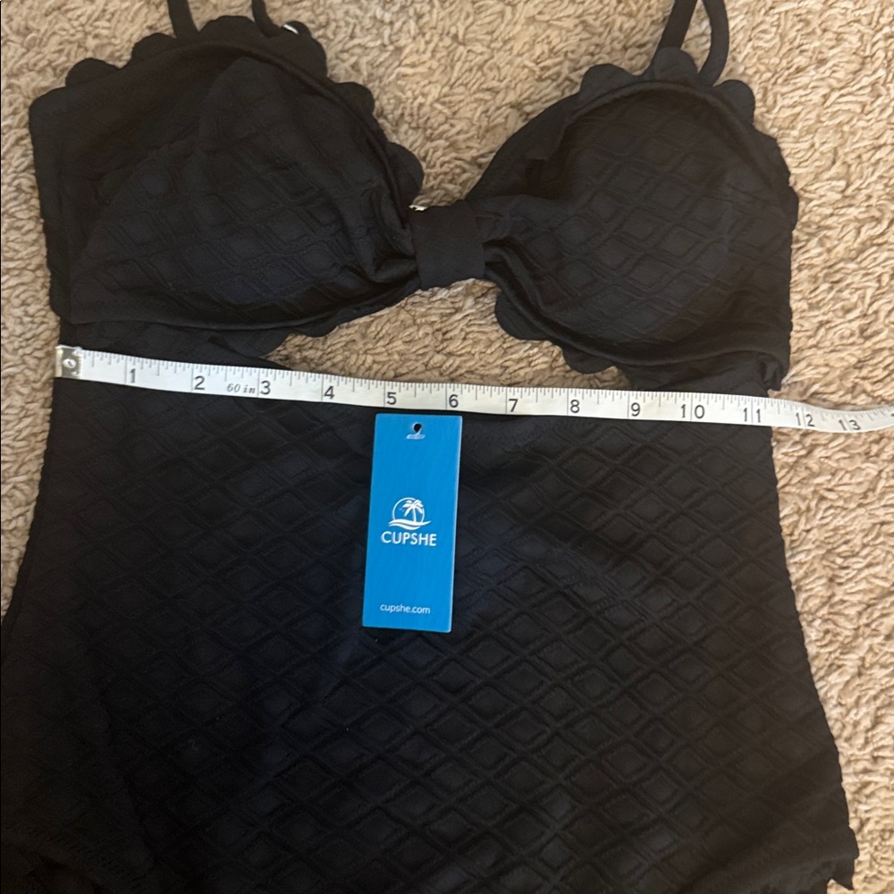 Cupshe Black Scalloped One-Piece Swimsuit size small - Picture 7 of 11